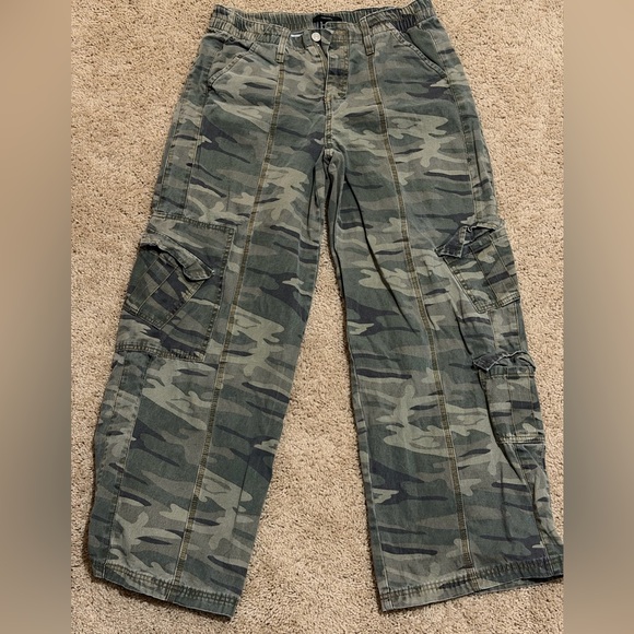 Forever 21 Denim - Forever 21 Camouflage Cargo Jeans